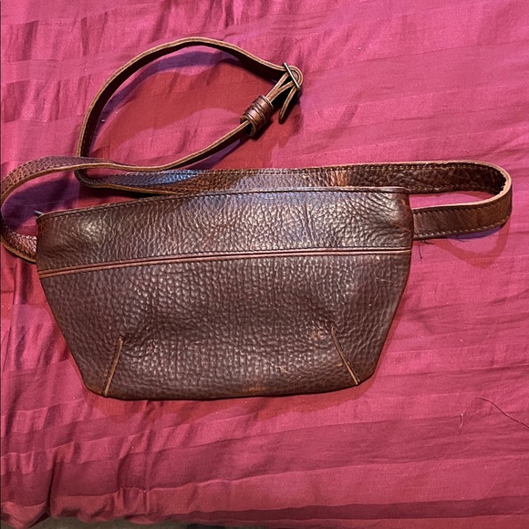 Lifetime Leather Waist Bag - Picture 2 of 6